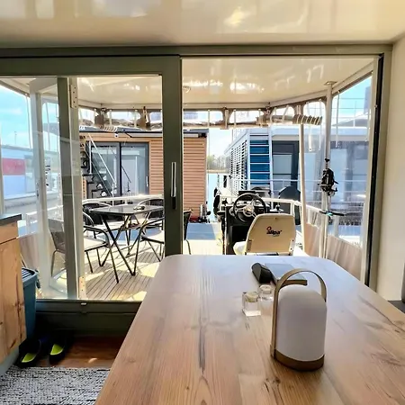 Botel Hausboot Fine Zehdenick