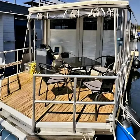 Botel Hausboot Fine Zehdenick